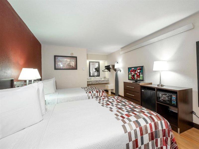 Travelodge By Wyndham פאוריה מראה חיצוני תמונה