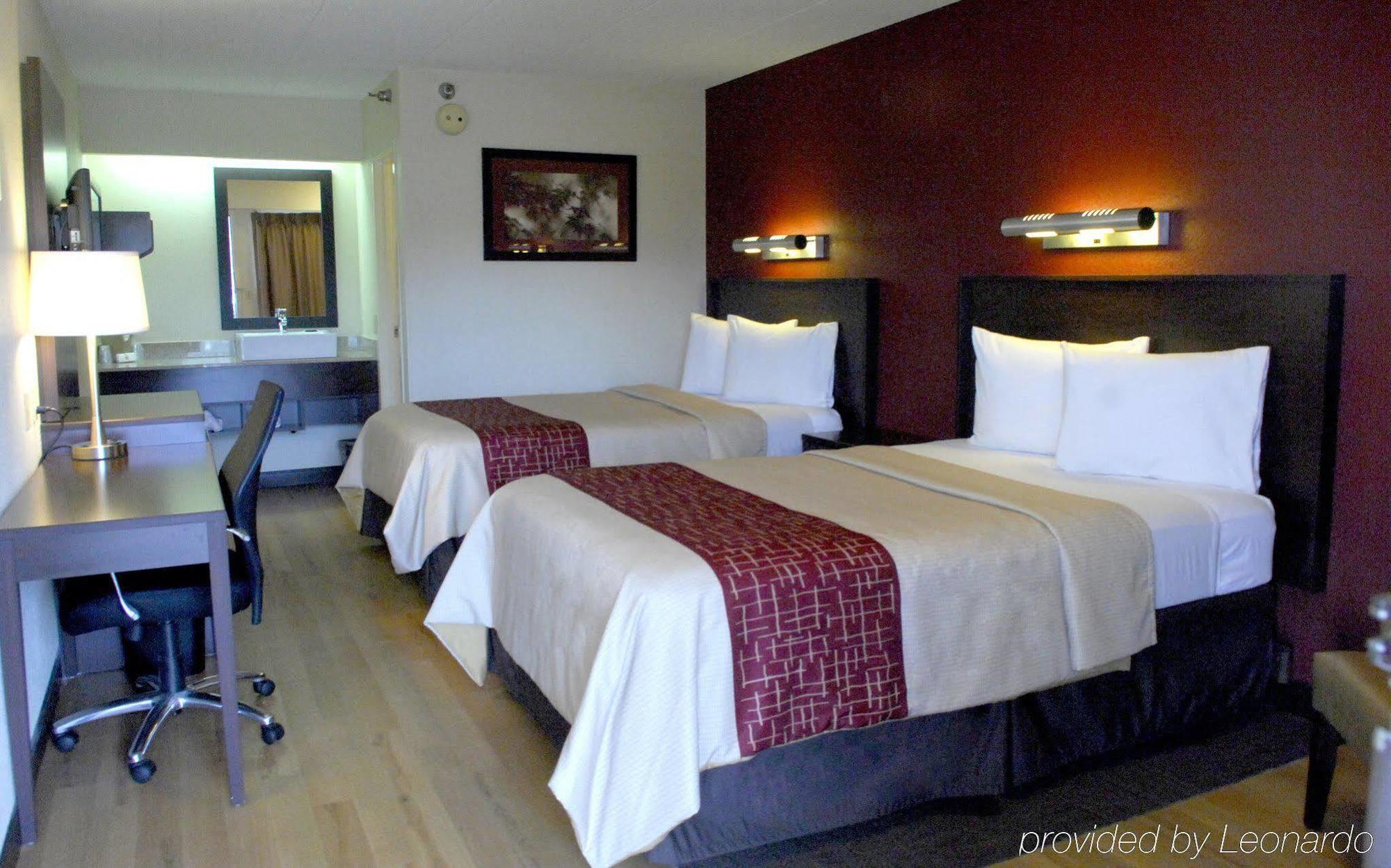 Travelodge By Wyndham פאוריה מראה חיצוני תמונה
